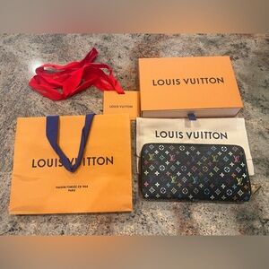 Louis Vuitton Mirakami Zippy Wallet Lime Inside Authentic w/ COA